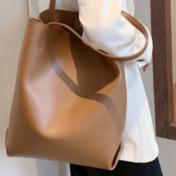 Handbags - HOST PICK NEW Tote Shoulder Bag - 2pc